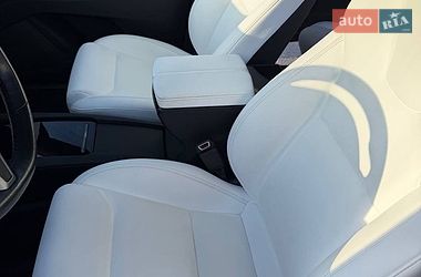 Позашляховик / Кросовер Tesla Model X 2019 в Києві