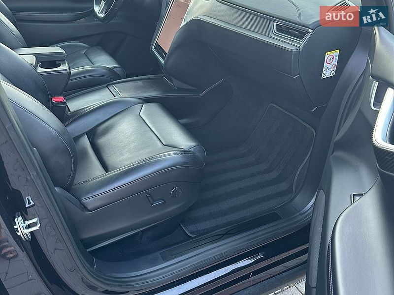 Внедорожник / Кроссовер Tesla Model X 2017 в Золочеве