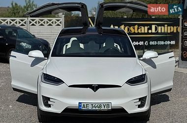 Позашляховик / Кросовер Tesla Model X 2017 в Дніпрі