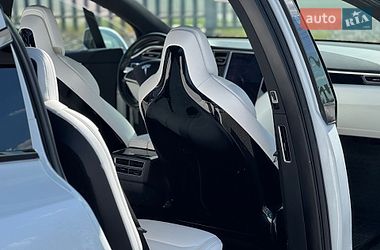 Позашляховик / Кросовер Tesla Model X 2017 в Дніпрі