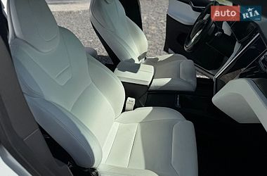 Позашляховик / Кросовер Tesla Model X 2017 в Дніпрі