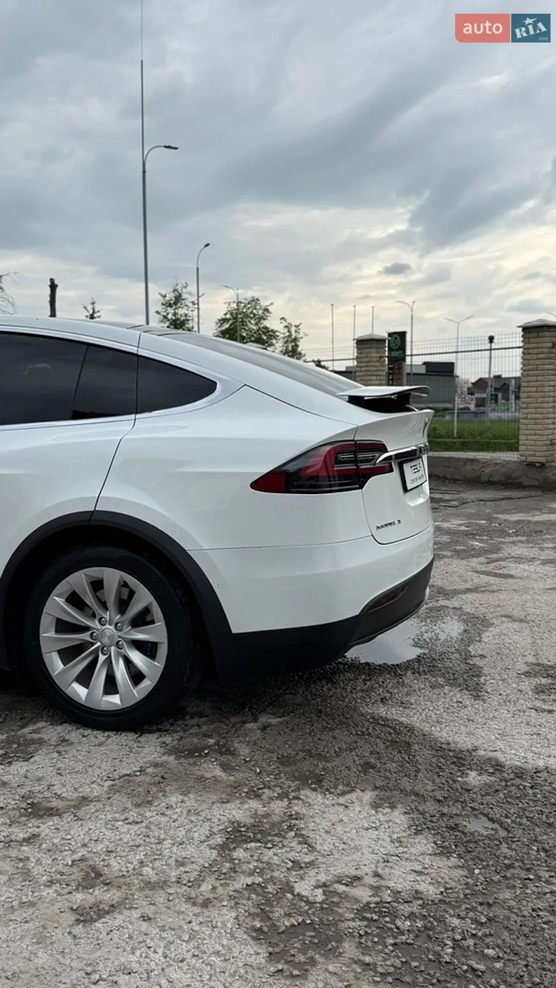 2017 Tesla Model X - мініатюра 15