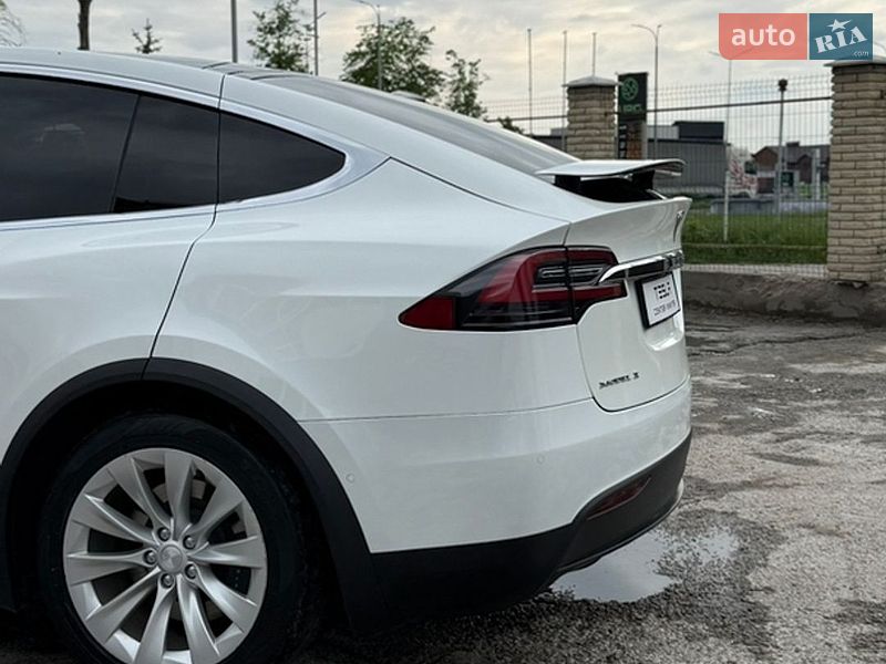 Внедорожник / Кроссовер Tesla Model X 2017 в Виннице