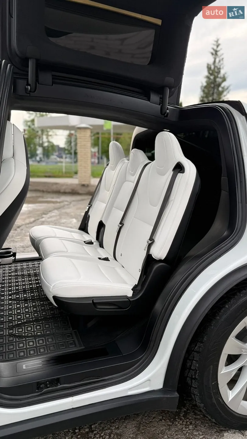 2017 Tesla Model X - мініатюра 31