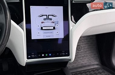 Внедорожник / Кроссовер Tesla Model X 2017 в Виннице