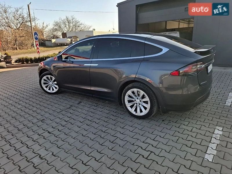 Позашляховик / Кросовер Tesla Model X 2017 в Жмеринці