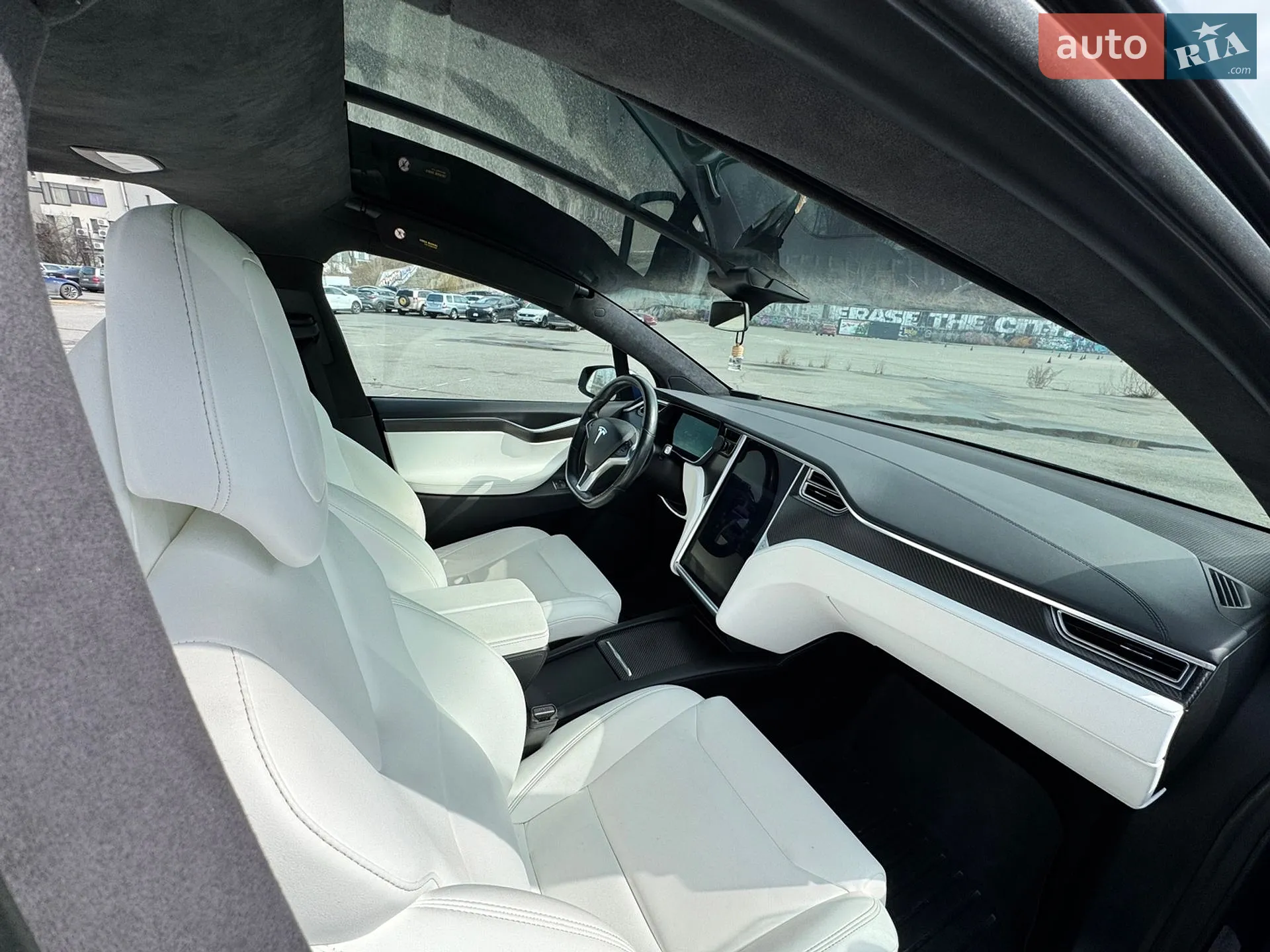 2017 Tesla Model X - мініатюра 24