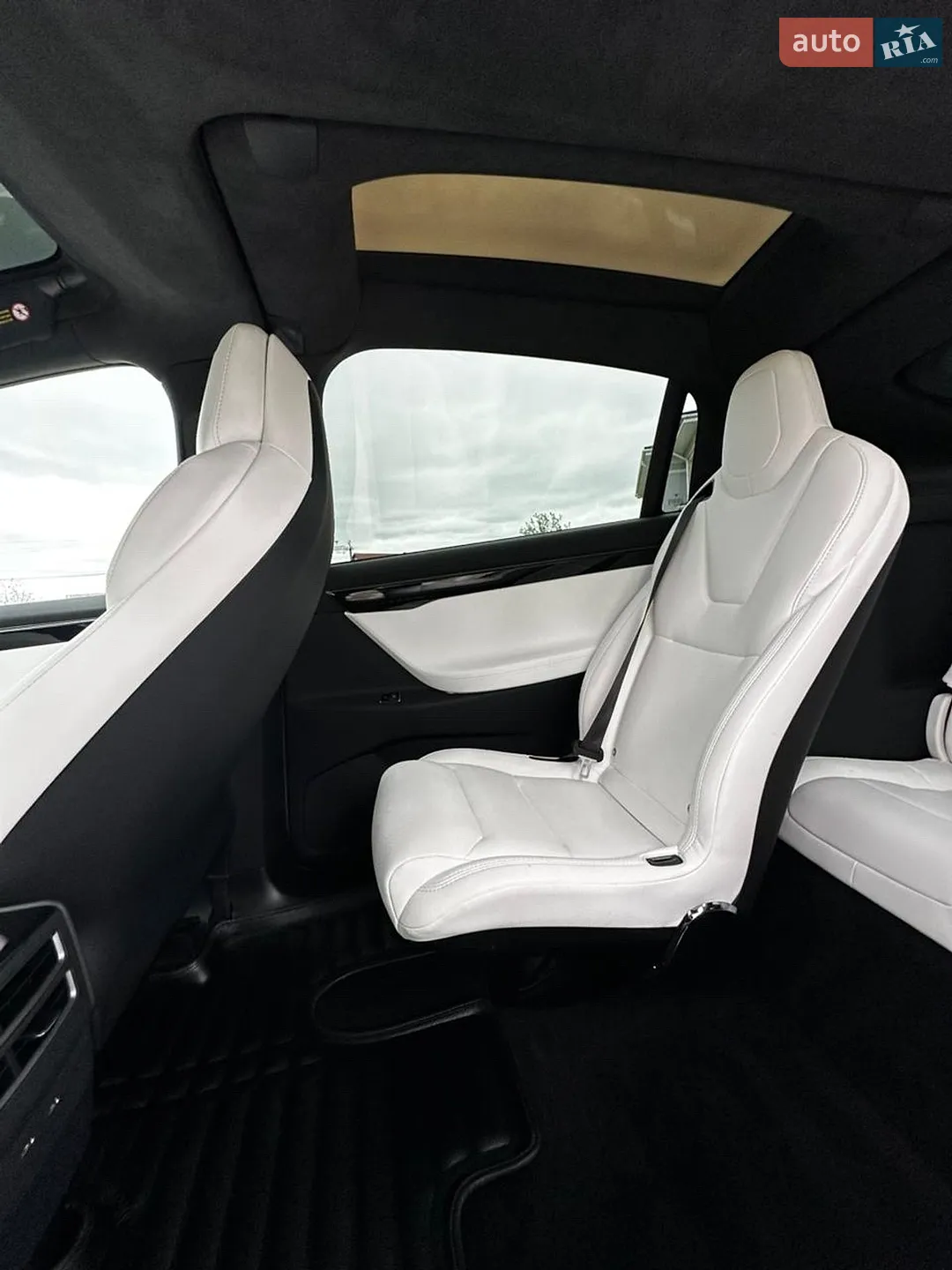 2019 Tesla Model X - мініатюра 48