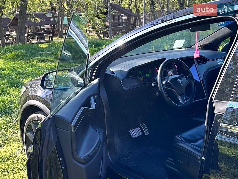 Внедорожник / Кроссовер Tesla Model X 2020 в Одессе