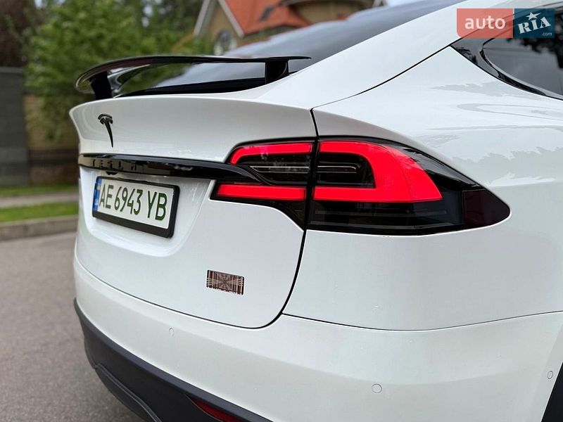 Внедорожник / Кроссовер Tesla Model X 2022 в Киеве