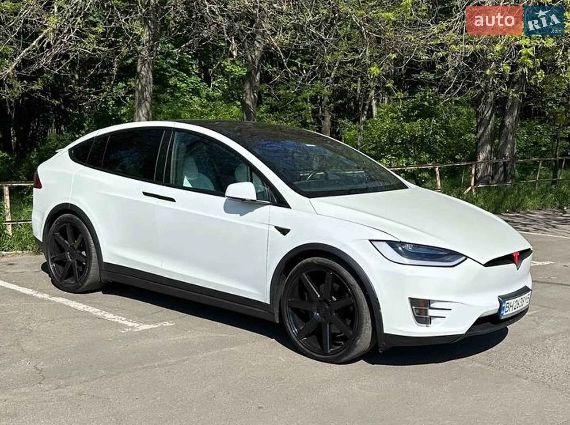2018 Tesla Model X - фото 1