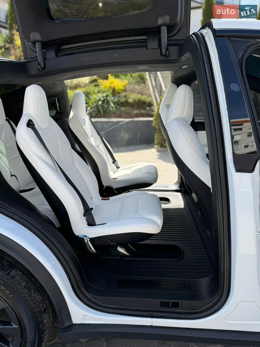 2023 Tesla Model X - мініатюра 39