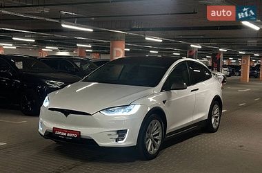 Позашляховик / Кросовер Tesla Model X 2017 в Києві