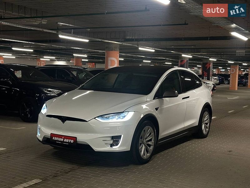 Tesla Model X 2017