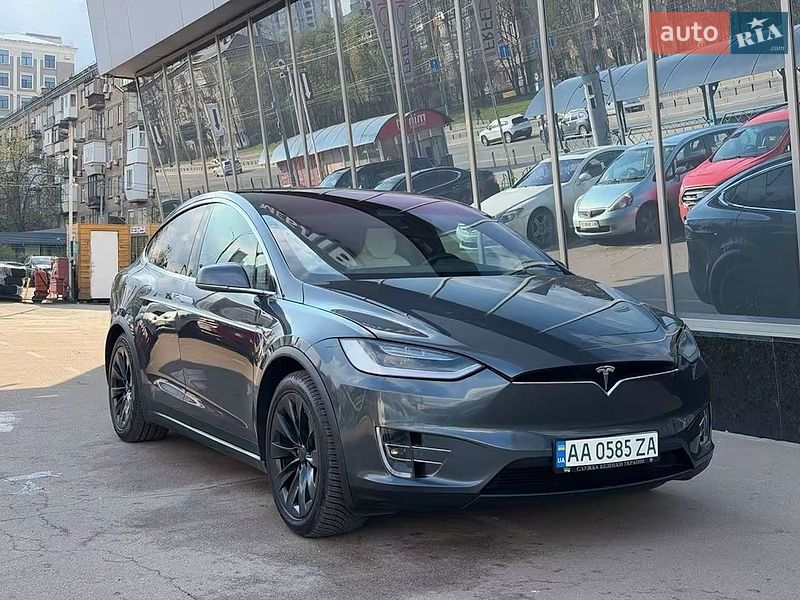 Tesla Model X 2017