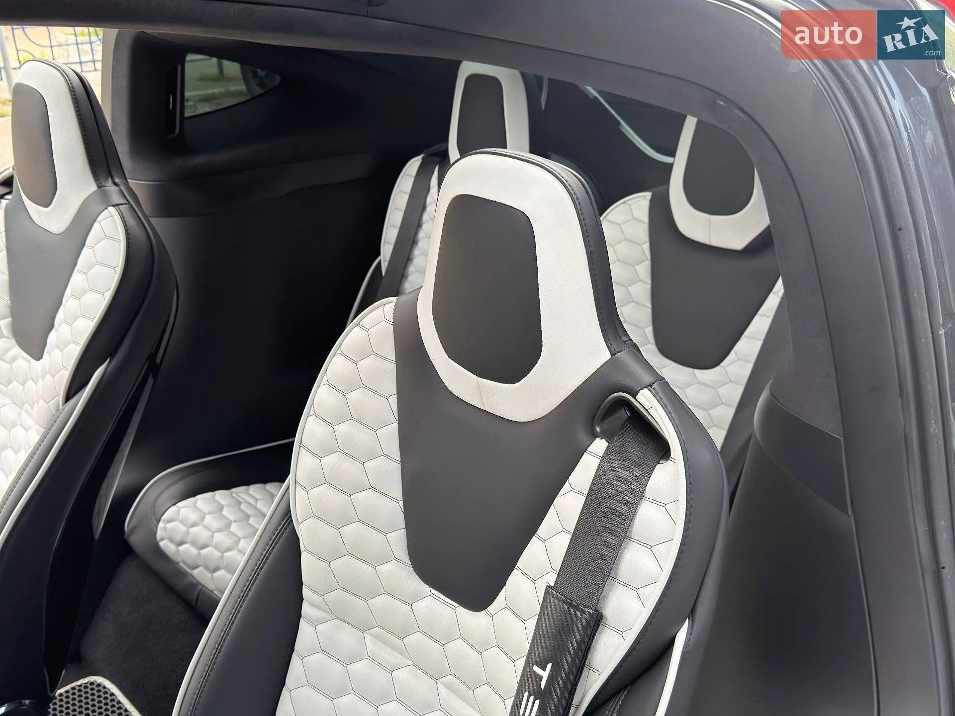 2020 Tesla Model X - мініатюра 28