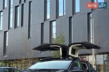 Внедорожник / Кроссовер Tesla Model X 2018 в Ровно