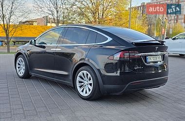 Внедорожник / Кроссовер Tesla Model X 2018 в Ровно