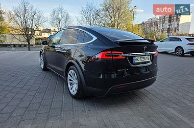 Внедорожник / Кроссовер Tesla Model X 2018 в Ровно