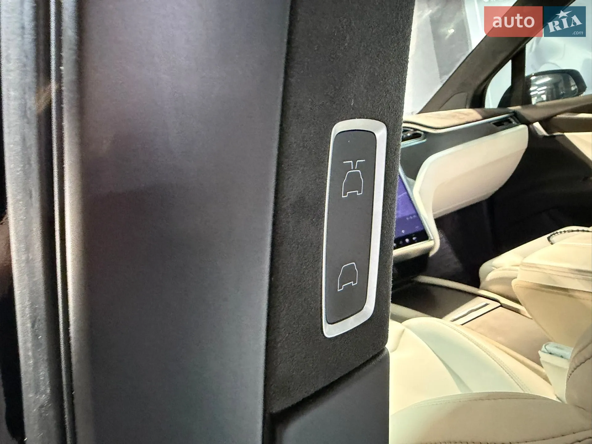 2017 Tesla Model X - мініатюра 25