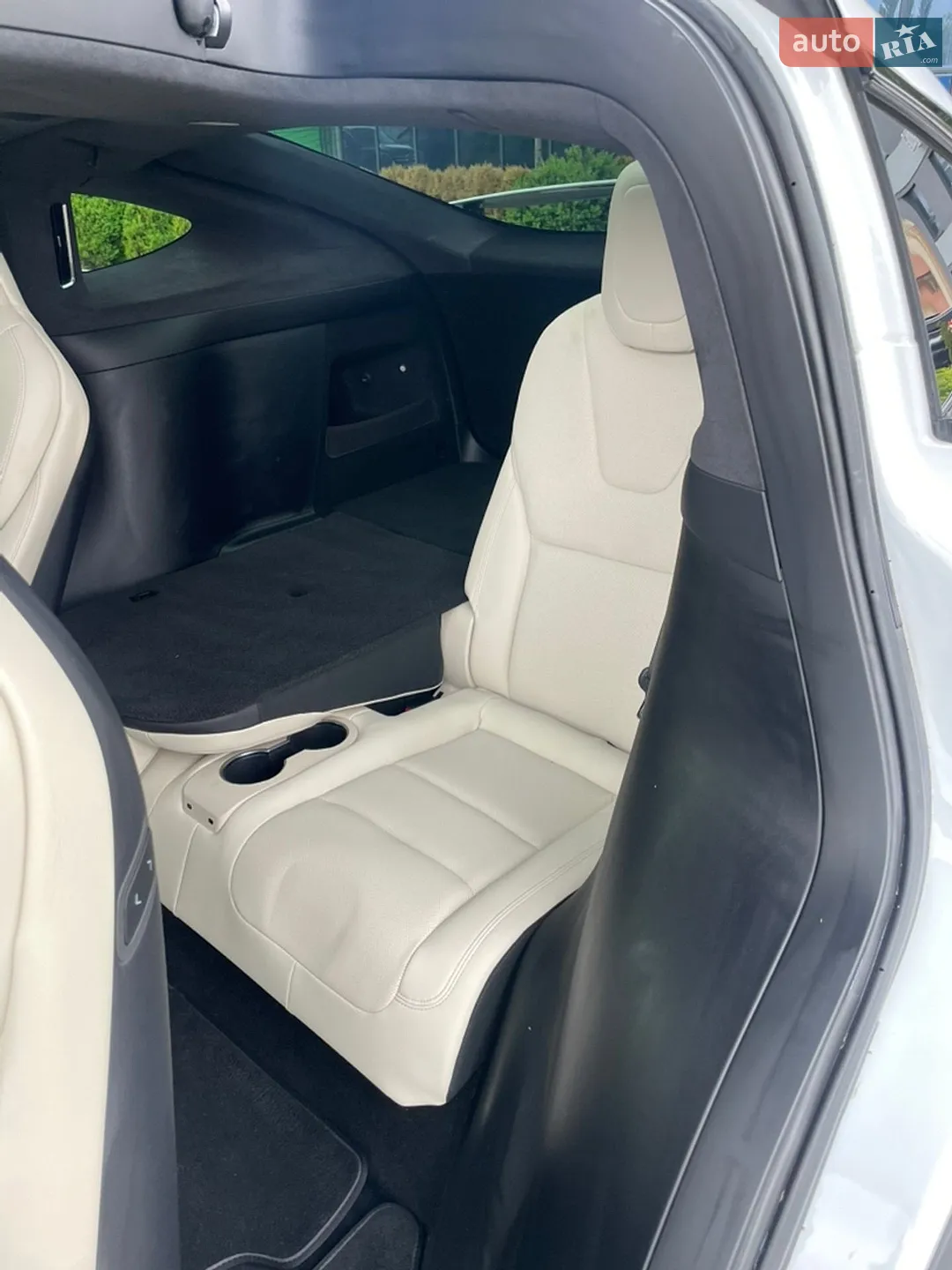 2021 Tesla Model X - мініатюра 10