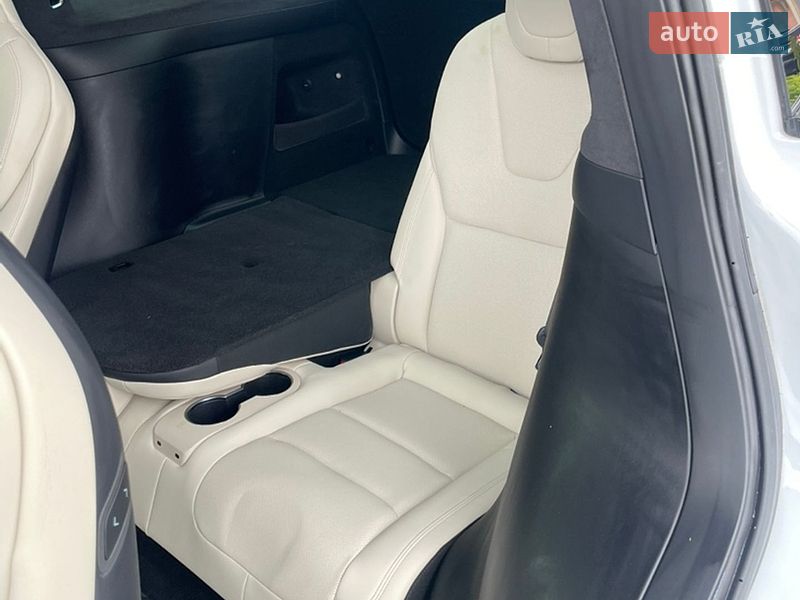Позашляховик / Кросовер Tesla Model X 2021 в Києві фото 10 Позашляховик / Кросовер Tesla Model X 2021 в Києві