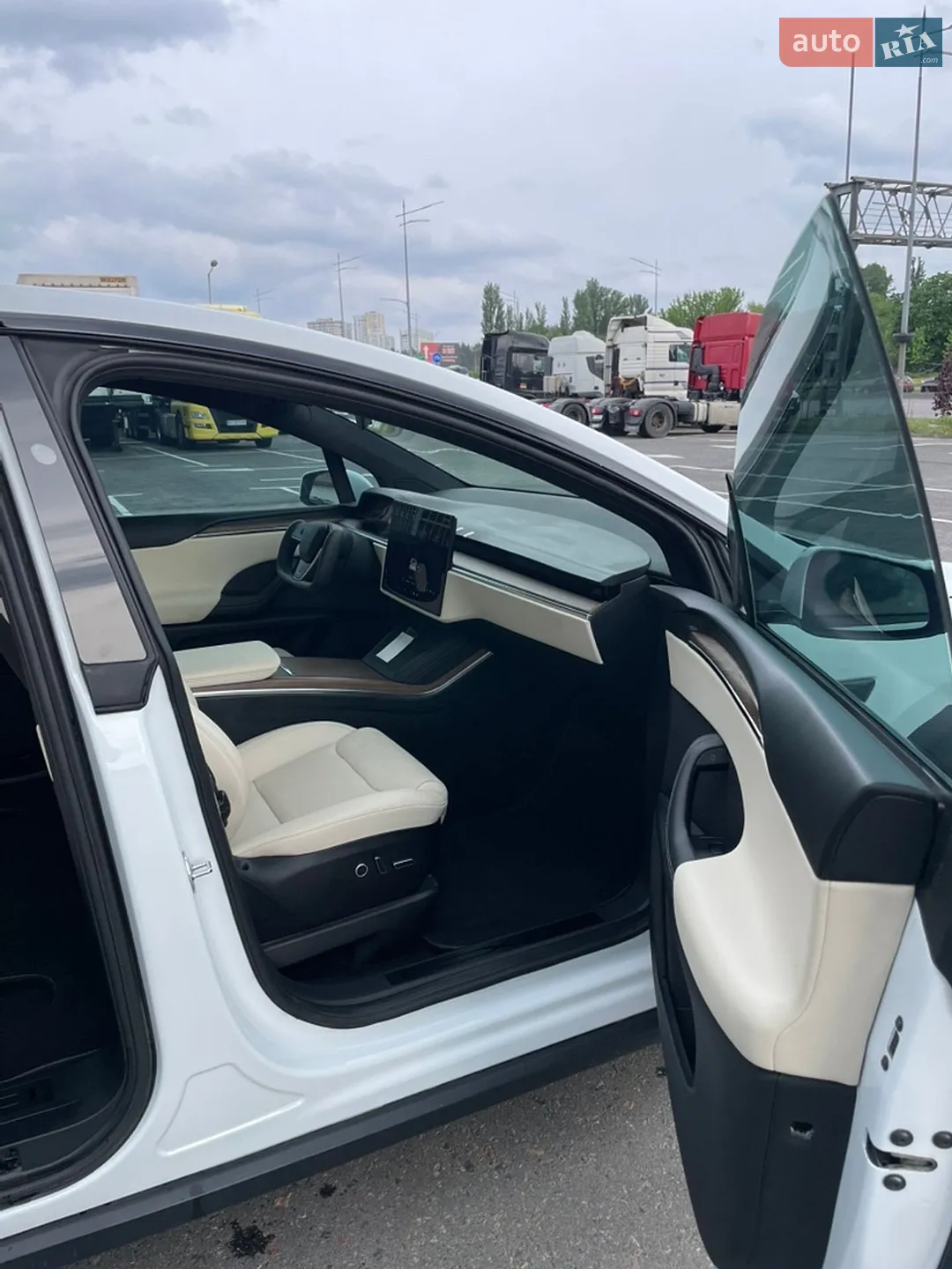 2021 Tesla Model X - мініатюра 16