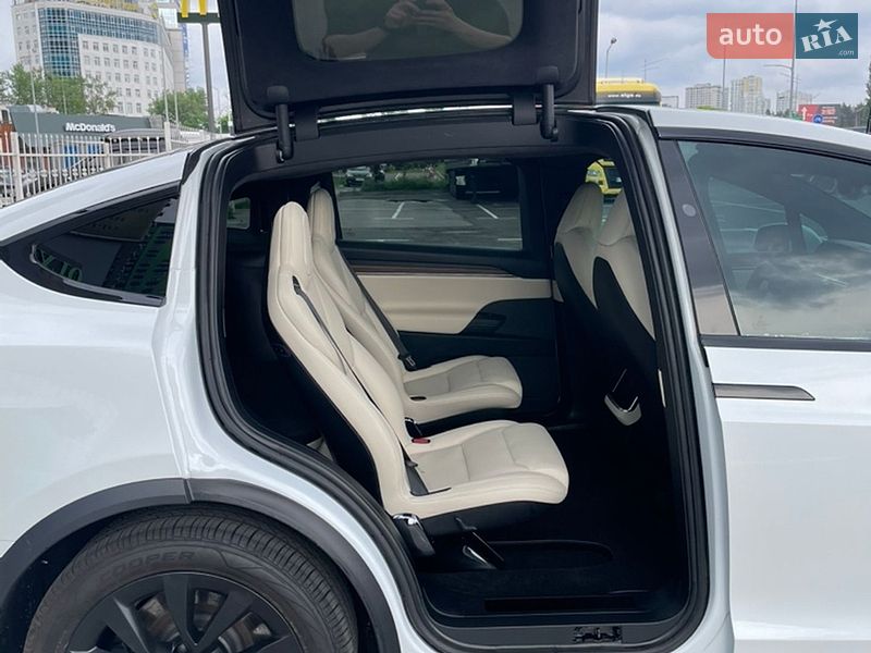 Позашляховик / Кросовер Tesla Model X 2021 в Києві фото 15 Позашляховик / Кросовер Tesla Model X 2021 в Києві