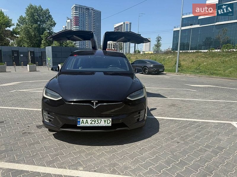 Tesla Model X 2017