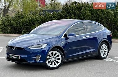 Позашляховик / Кросовер Tesla Model X 2018 в Києві