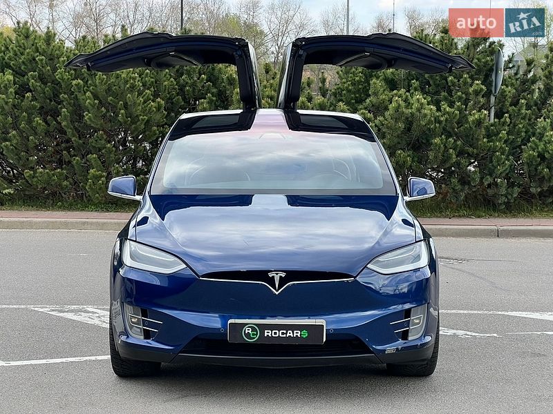 Позашляховик / Кросовер Tesla Model X 2018 в Києві