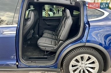 Позашляховик / Кросовер Tesla Model X 2018 в Києві