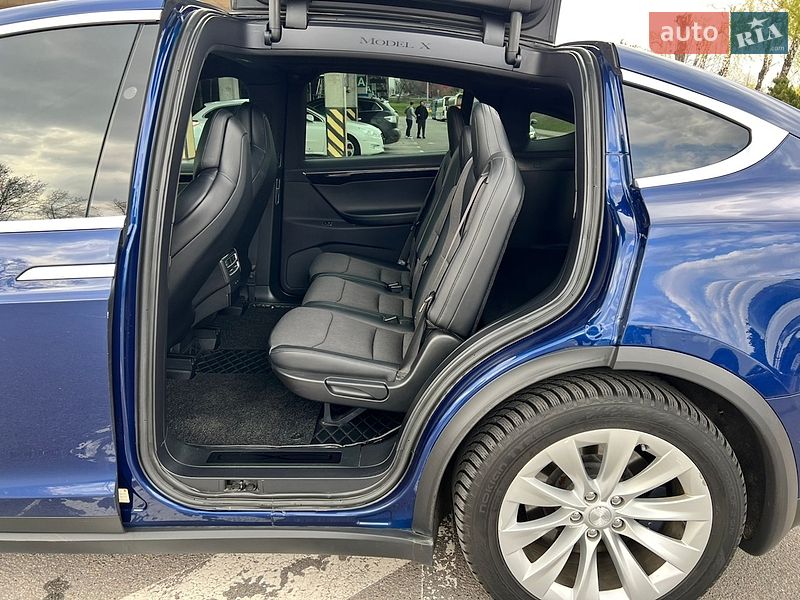 Позашляховик / Кросовер Tesla Model X 2018 в Києві