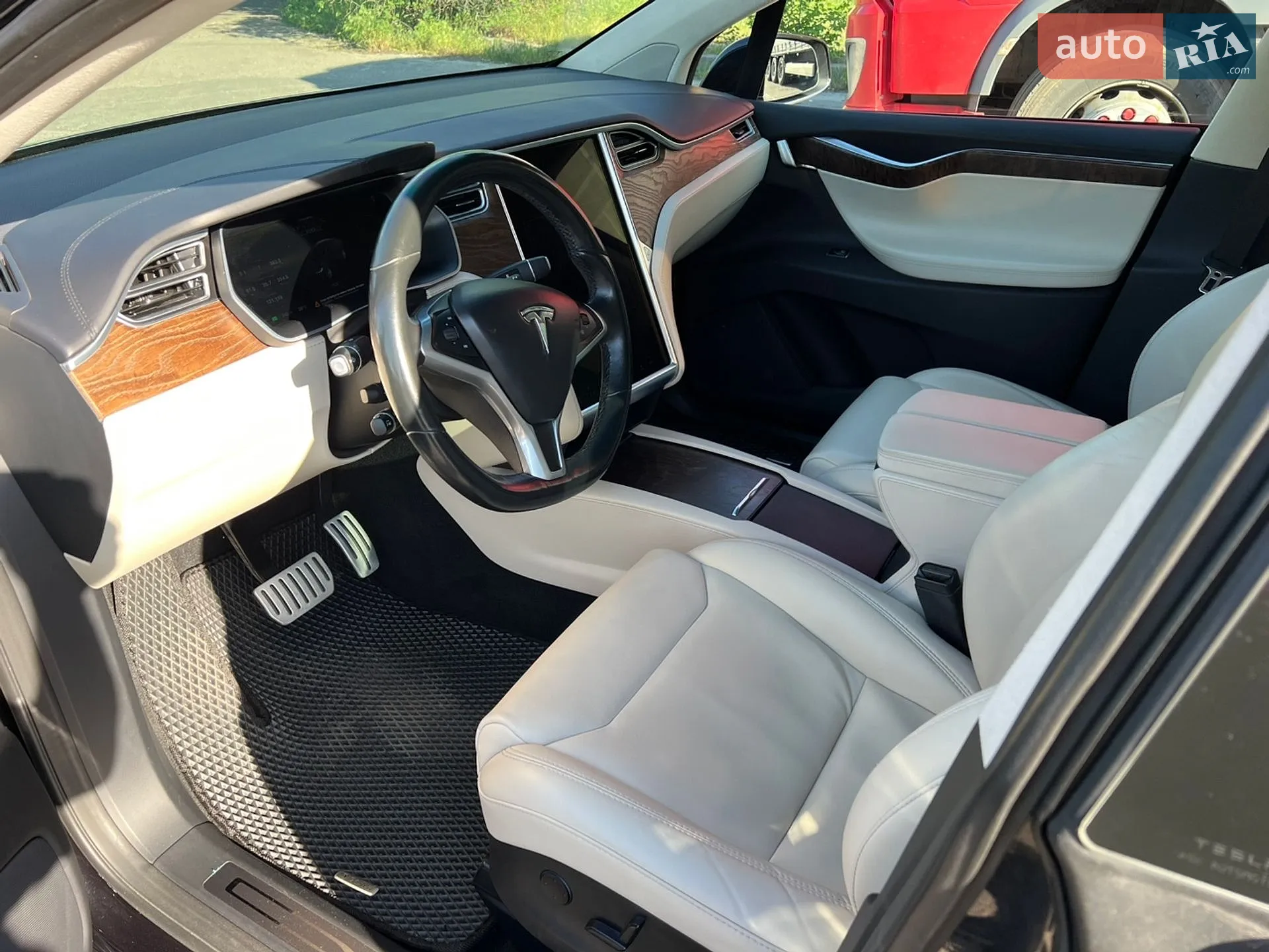 2018 Tesla Model X - мініатюра 8