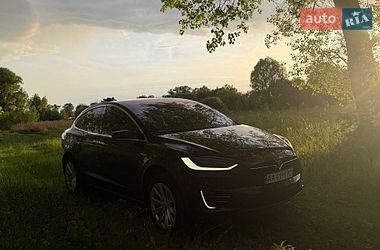 Позашляховик / Кросовер Tesla Model X 2018 в Броварах фото 4 Позашляховик / Кросовер Tesla Model X 2018 в Броварах