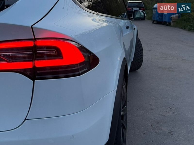 Внедорожник / Кроссовер Tesla Model X 2020 в Одессе