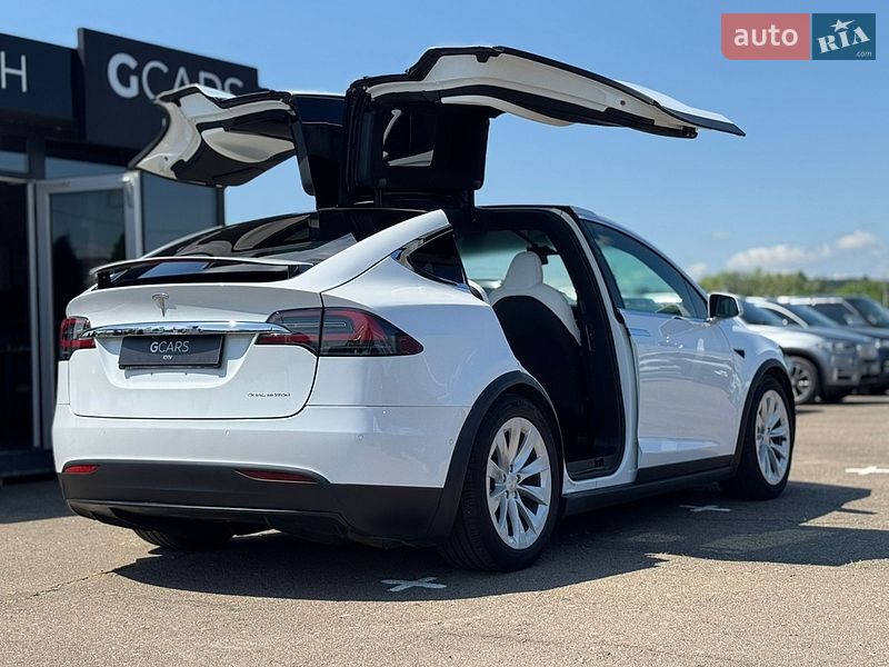 Позашляховик / Кросовер Tesla Model X 2020 в Києві