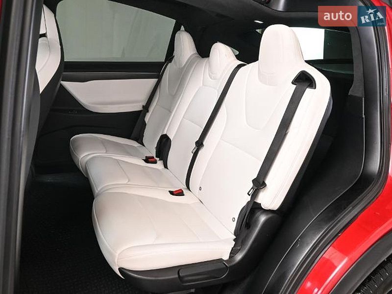Внедорожник / Кроссовер Tesla Model X 2017 в Тернополе