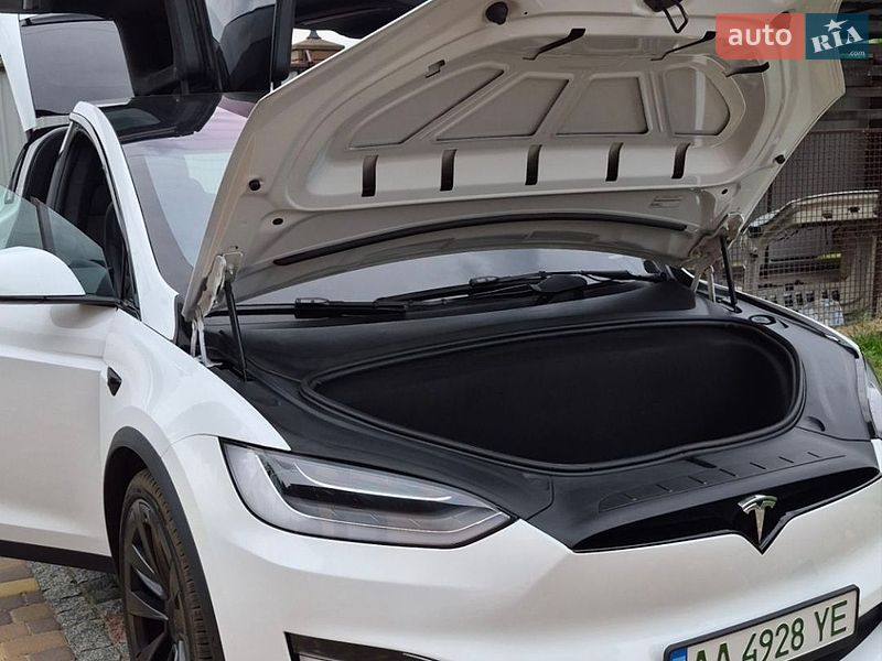 Внедорожник / Кроссовер Tesla Model X 2022 в Киеве