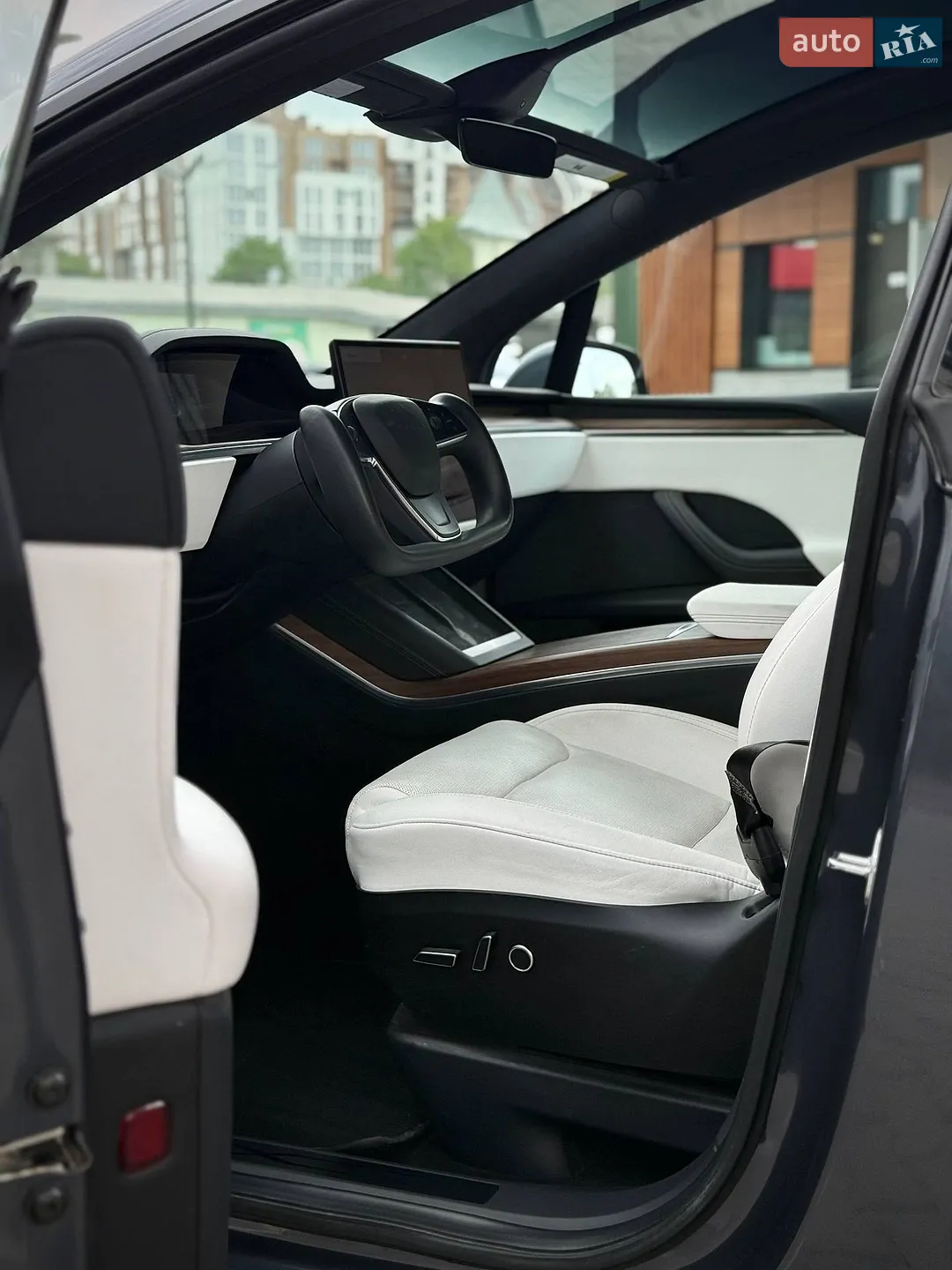 2022 Tesla Model X - мініатюра 15