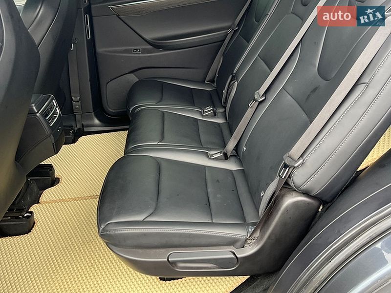 Позашляховик / Кросовер Tesla Model X 2017 в Запоріжжі