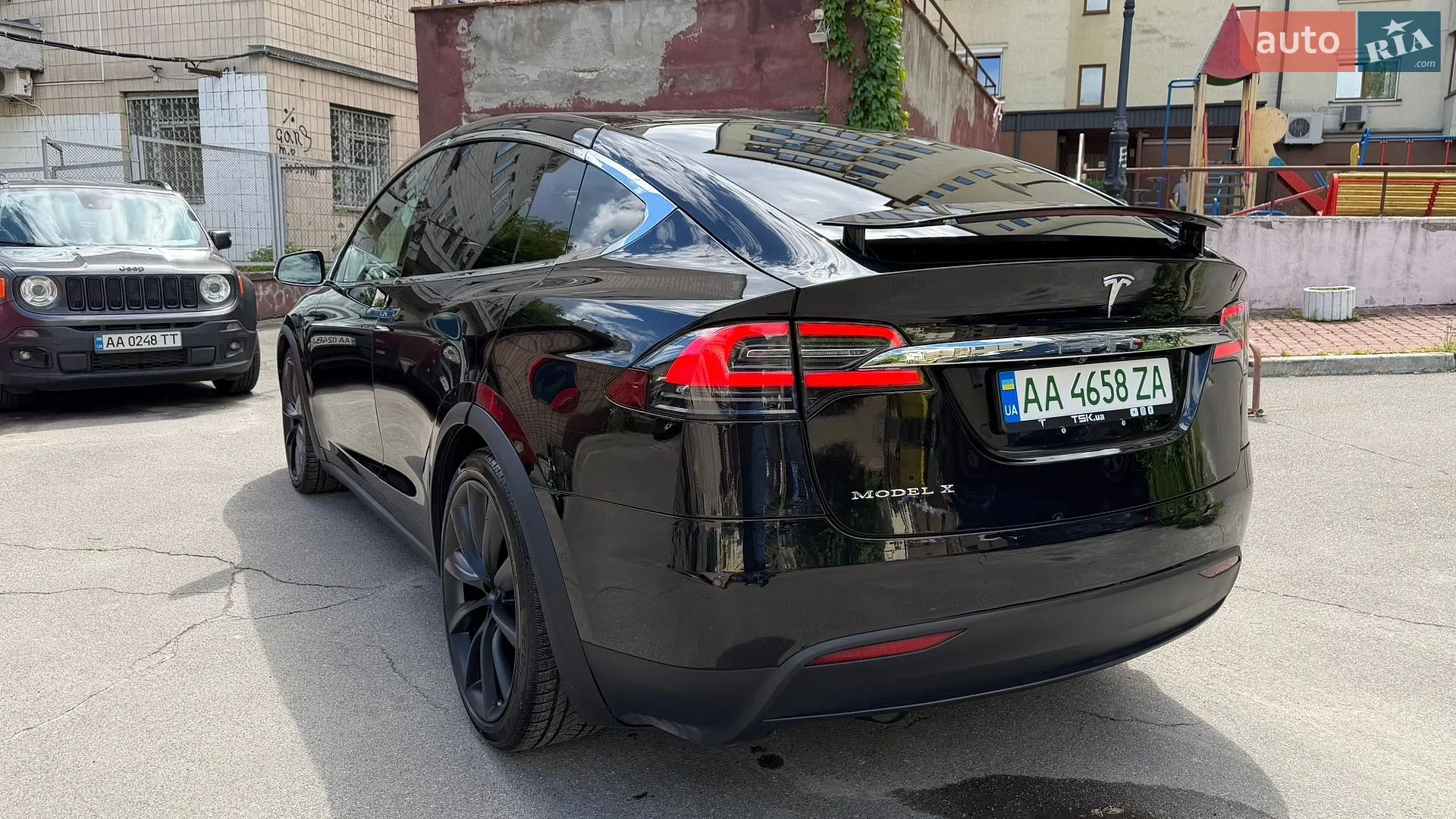 2016 Tesla Model X - мініатюра 8