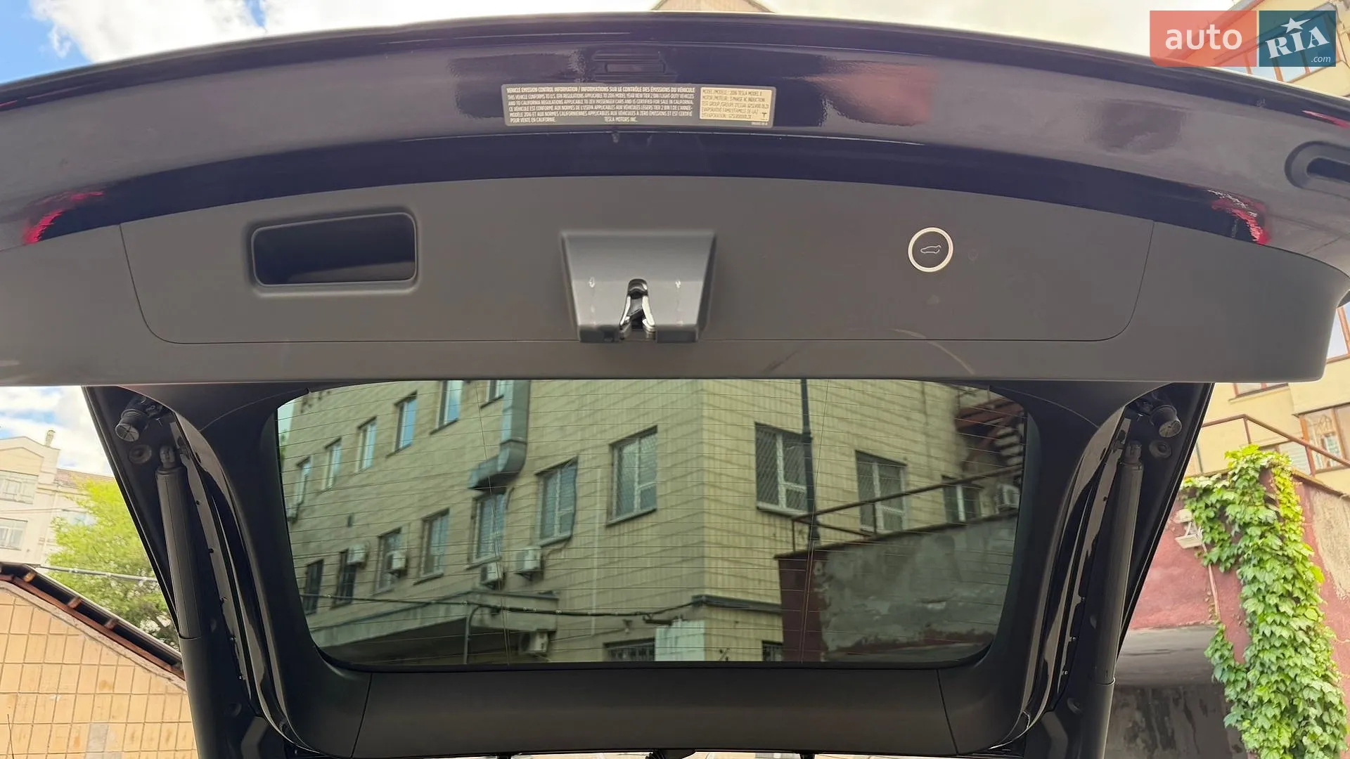 2016 Tesla Model X - мініатюра 11