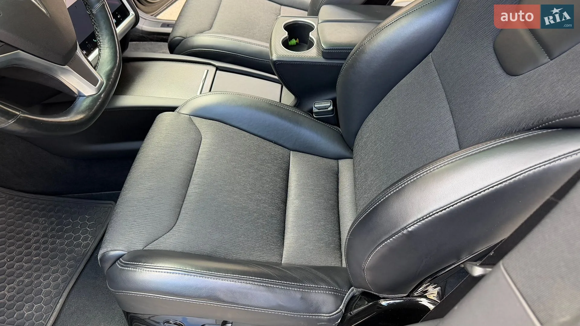 2016 Tesla Model X - мініатюра 20