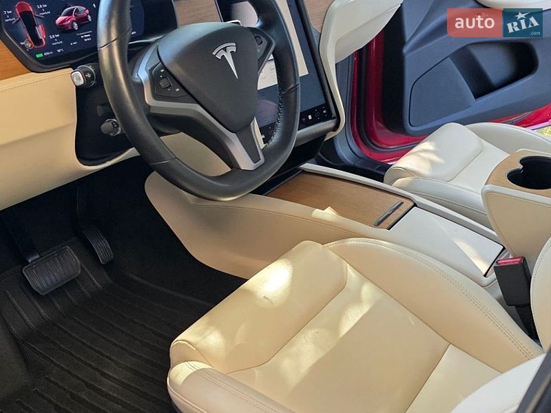 Позашляховик / Кросовер Tesla Model X 2020 в Миколаєві