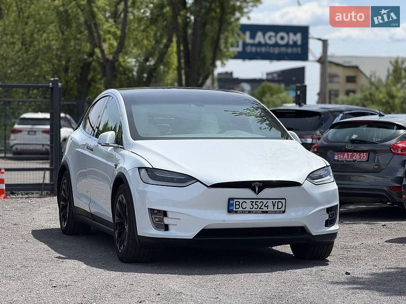 Внедорожник / Кроссовер Tesla Model X 2016 в Львове