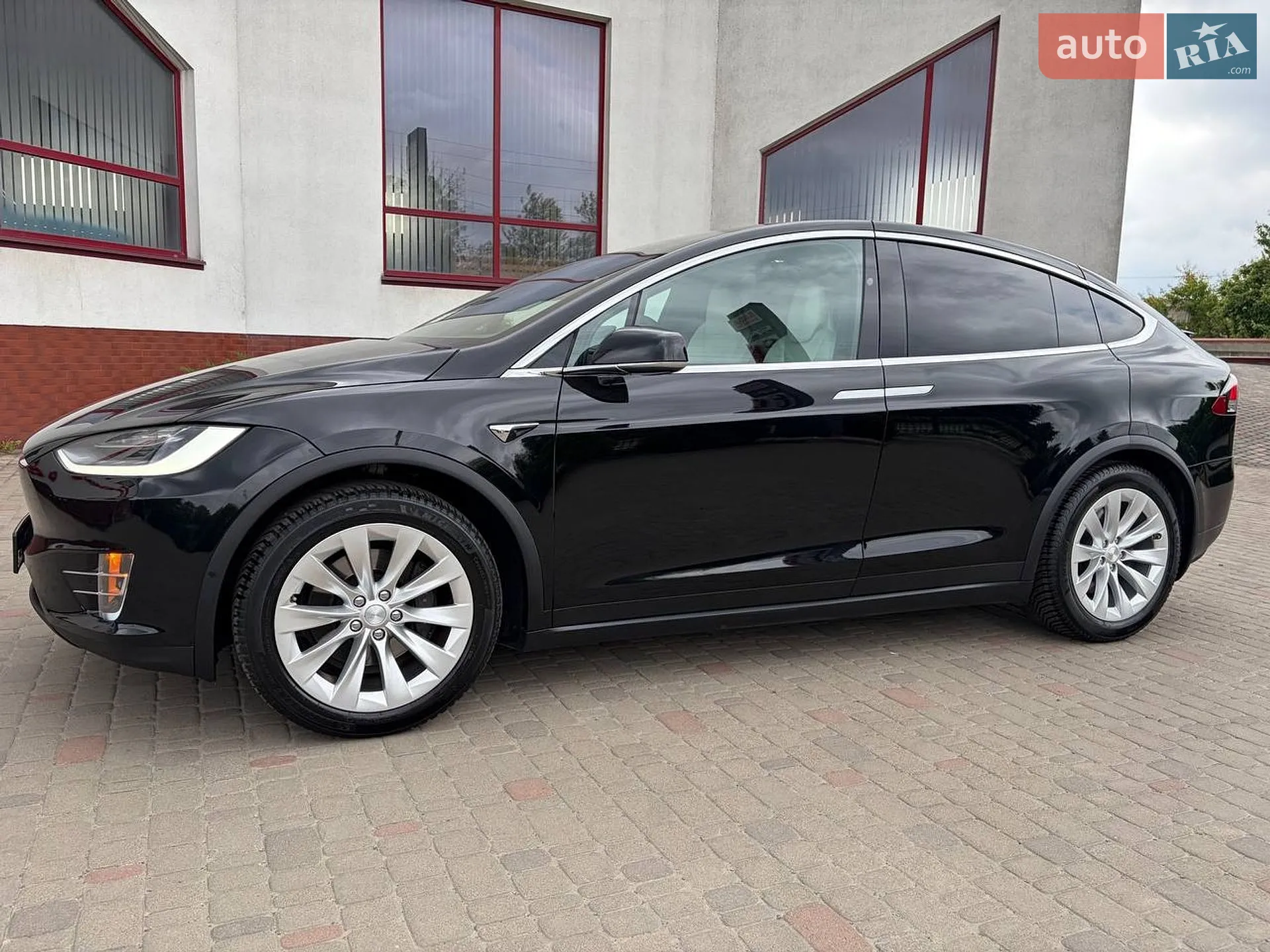 2019 Tesla Model X - мініатюра 19