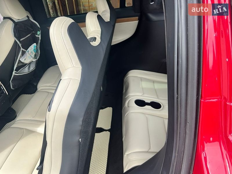 Внедорожник / Кроссовер Tesla Model X 2019 в Виннице