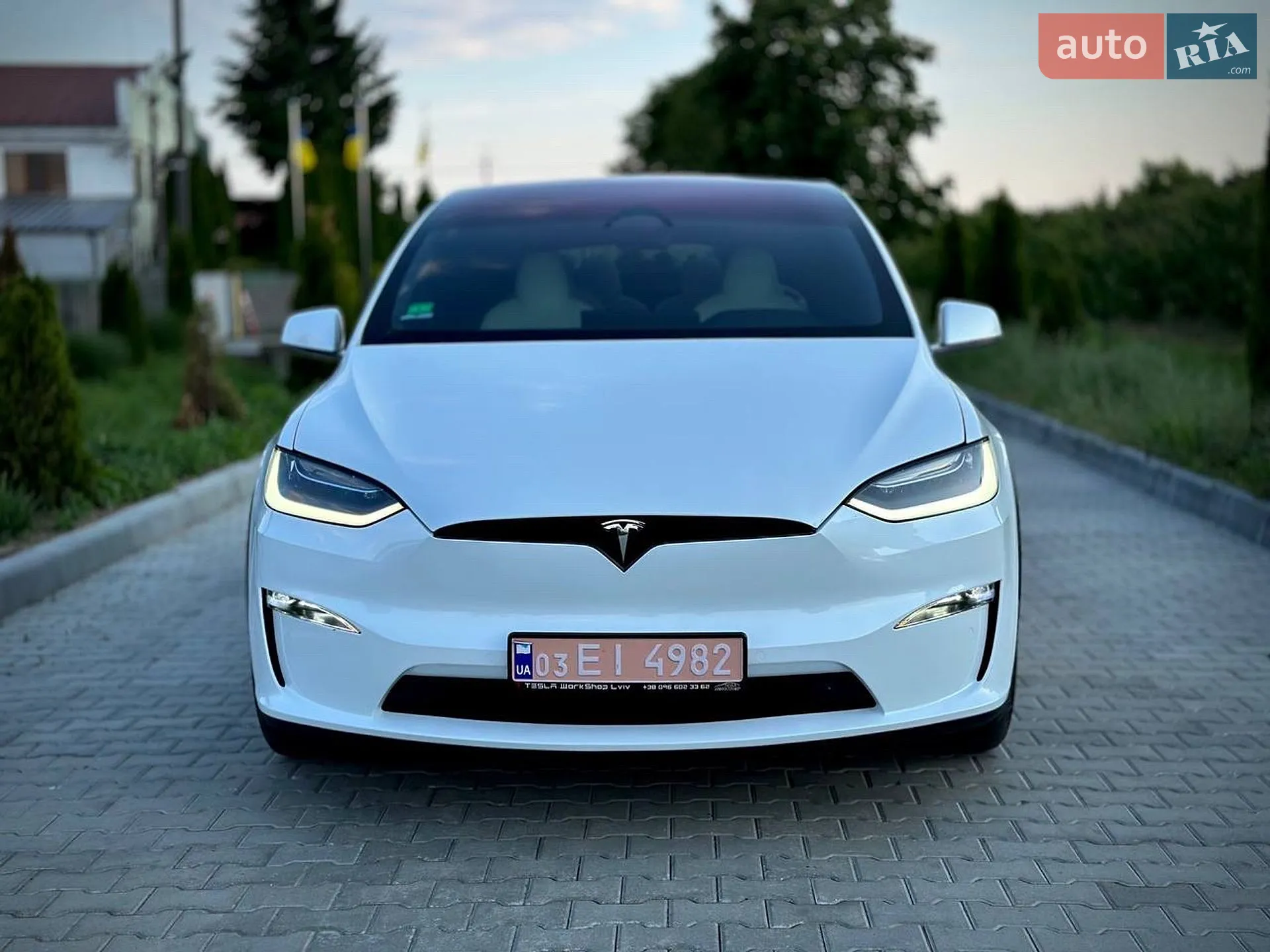 2022 Tesla Model X - мініатюра 3