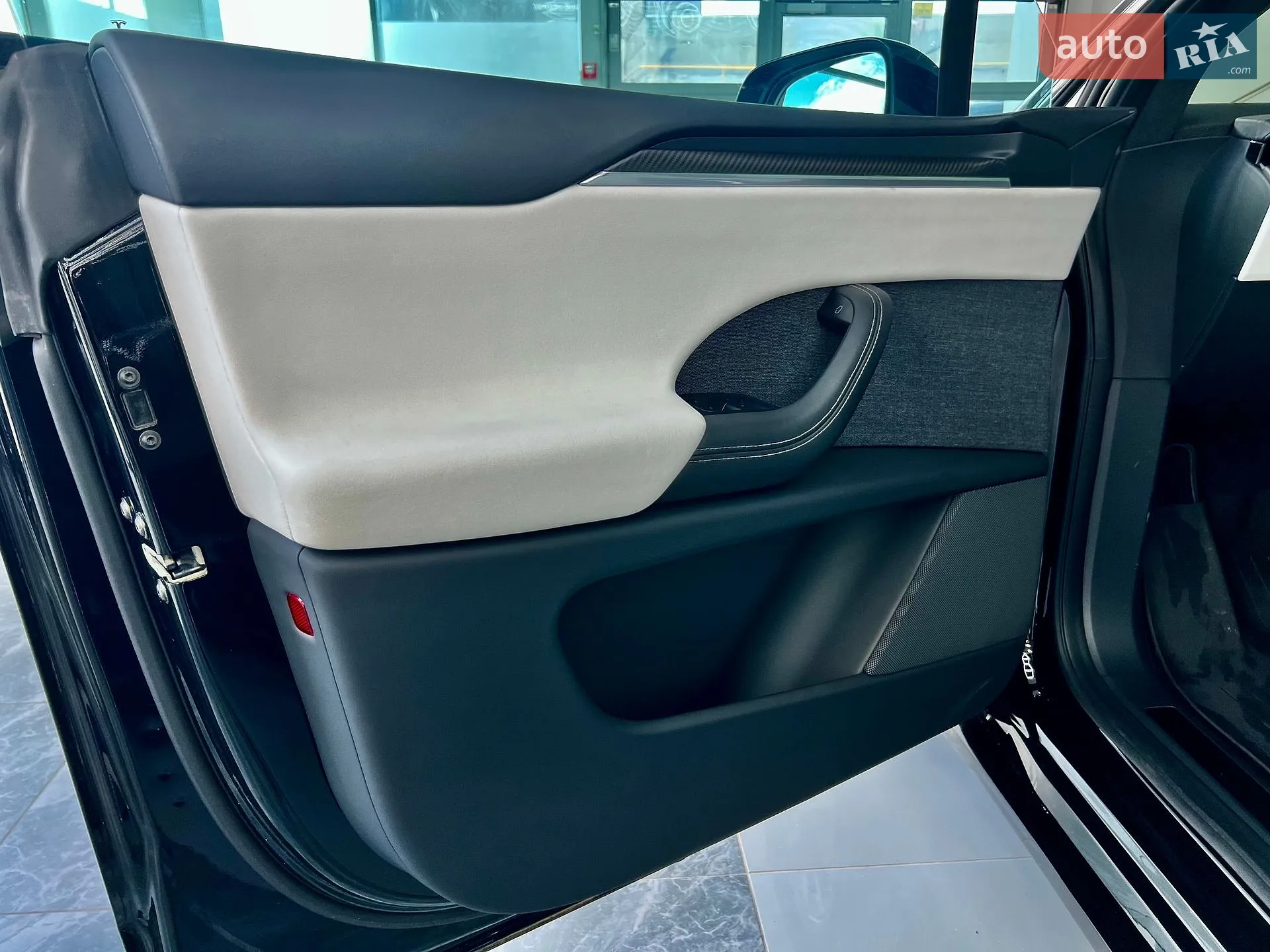 2022 Tesla Model X - мініатюра 14